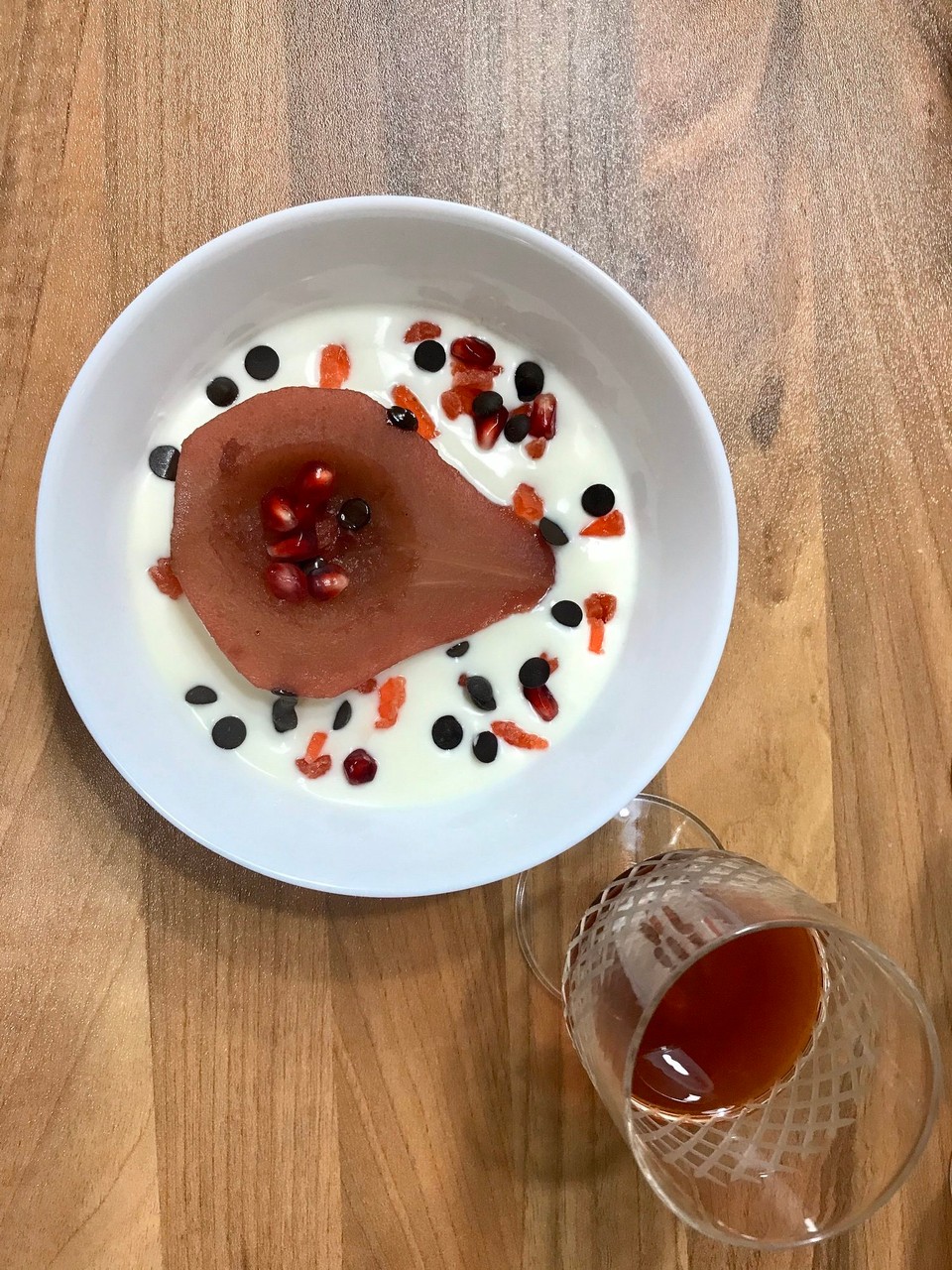 Ungarn - Budapest VI. kerület - Dessert | Birne | Zimt | Jogurt | Schoki | Erdbeer | Granatapfel