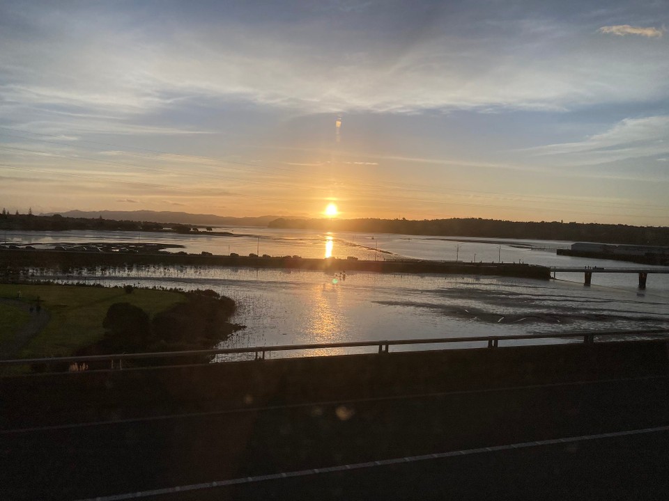 Australien - Mascot - Auf dem Weg in die Stadt Sonnenuntergang 😀