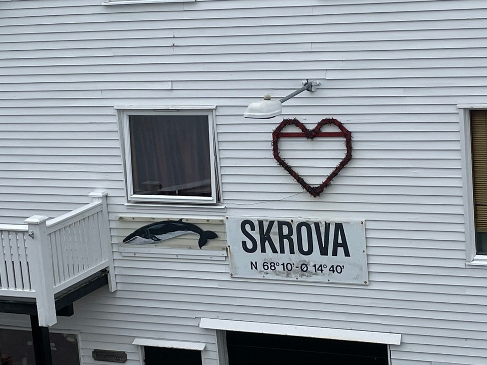 Norwegen - Henningsvær - Kurzer Fährstopp in Skrova