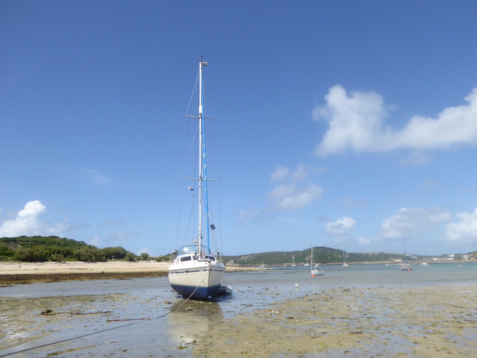 United Kingdom - Isles Of Scilly - Until we were sitting on the sand and could step down and walk around Avalon.