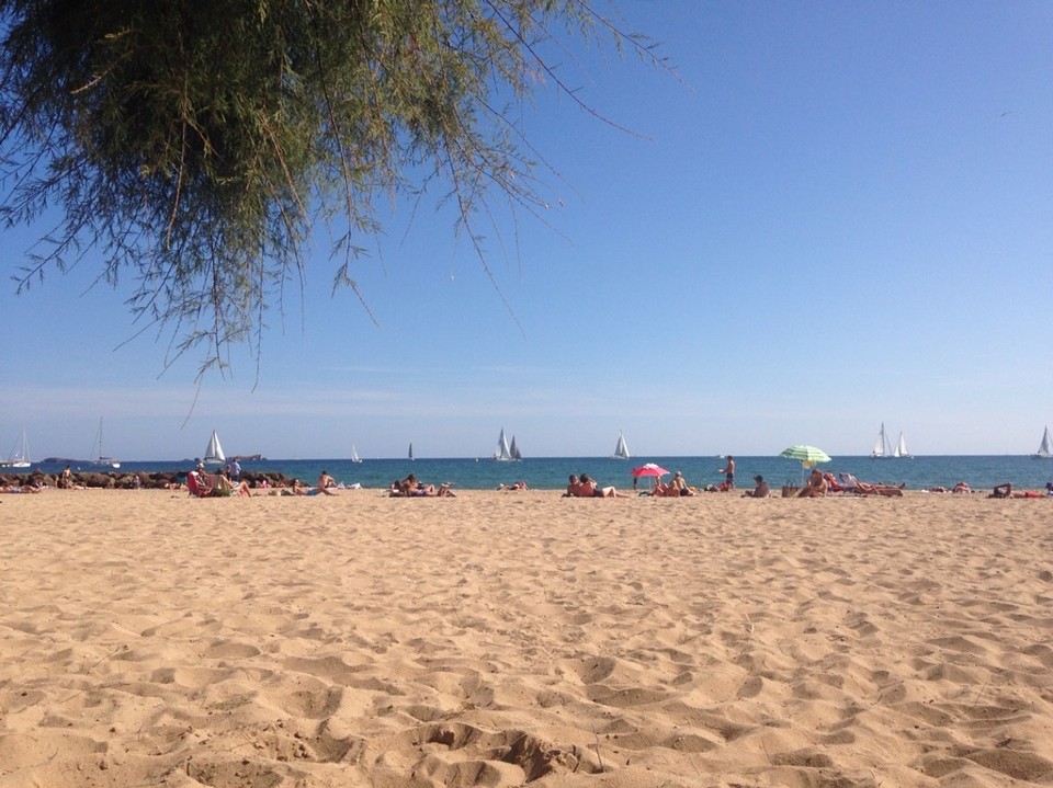 Frankreich - Saint-Raphaël - Herrlicher Strand  in Frejus hinter dem neuen Hafen