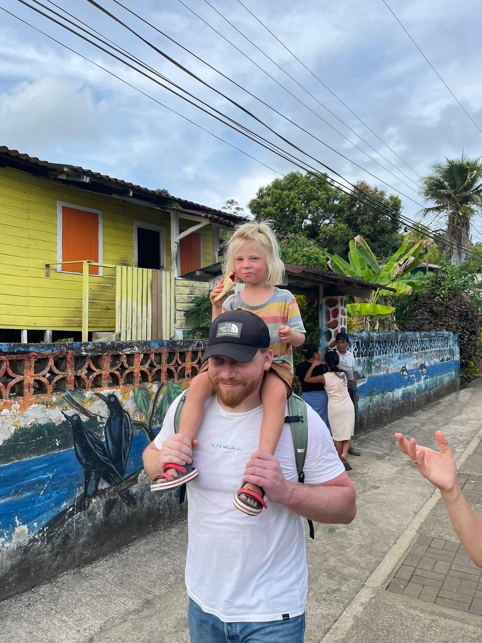Panama - Bastimentos Island - Frieders neuer Träger.