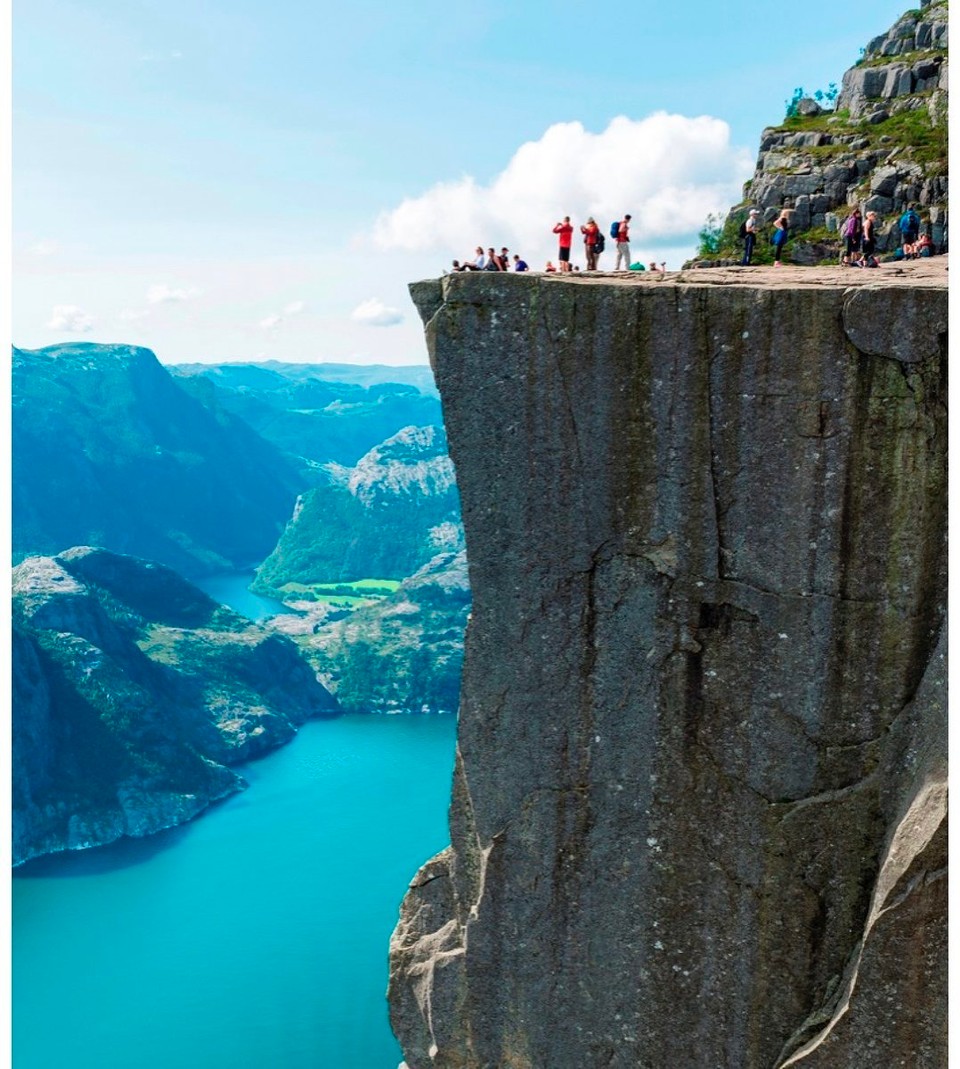 Norwegen - Jørpeland - so sieht es bei sichtigem Wetter dort oben aus…