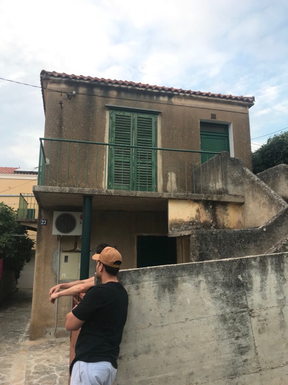 Croatia - Makarska - Huby (& Mike) outside the apartment 