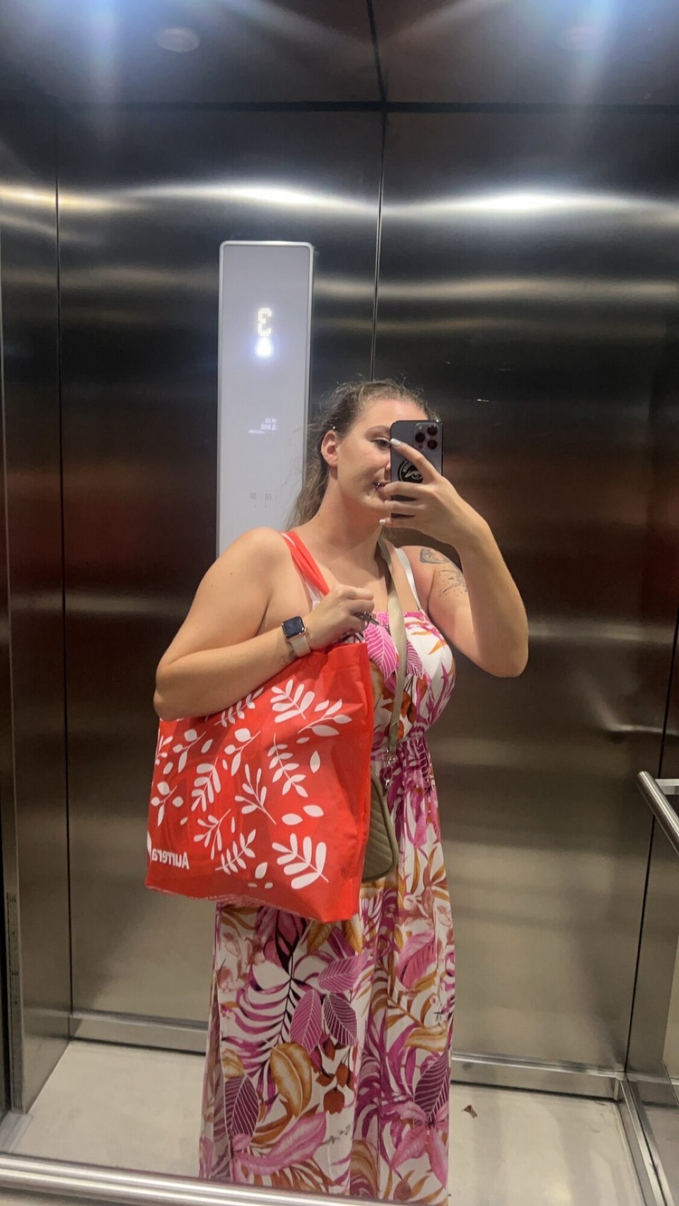 México - Isla Mujeres - Am erste Tag bini nur go poste und echli dur d‘Stadt glofe. Ha es Hotel im Zentrum gha, wit weg vom Touri-Strand. Isch no e härzigi Stadt mit e paar hübsche Wandmalereie. 