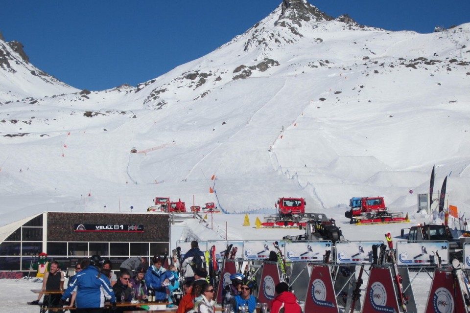 Österreich - Ischgl - Ratracs prepare the Pistes