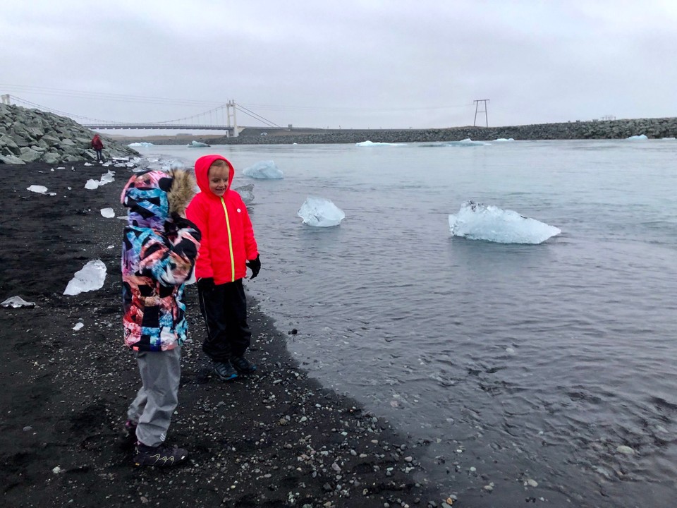 Island - Sveitarfélagið Hornafjörður - So! Die Kids sind nun warmgelaufen und der Spass kann los gehen...