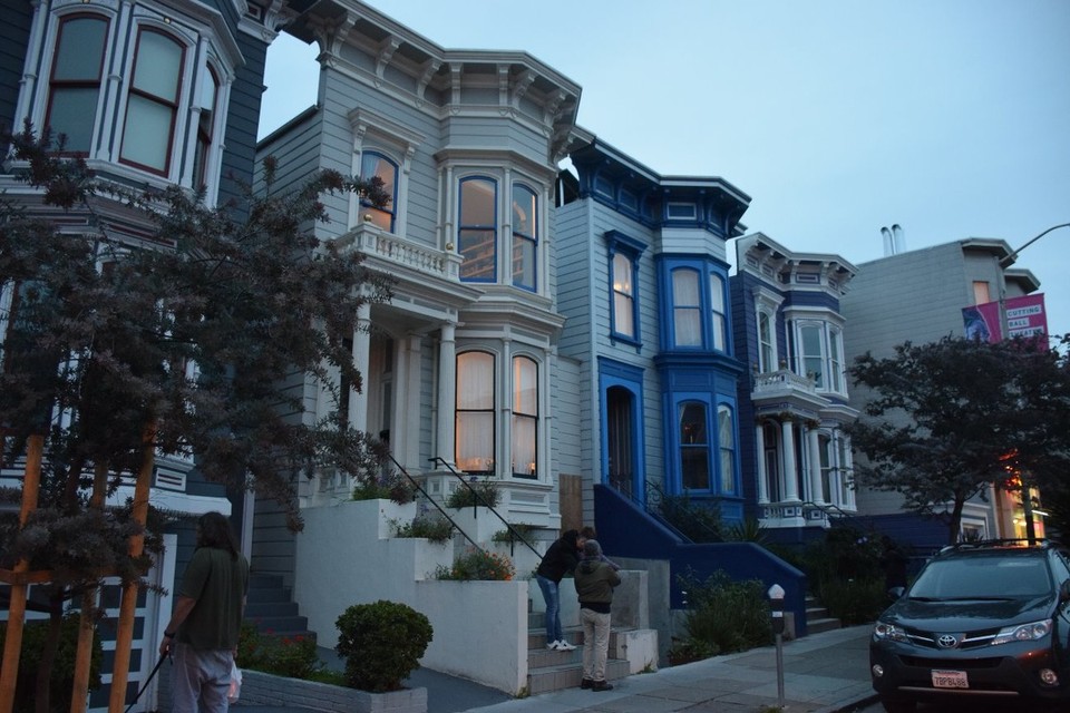 USA - San Francisco - Solche hübschen viktorianischen Häuser findet man häufig in San Francisco 