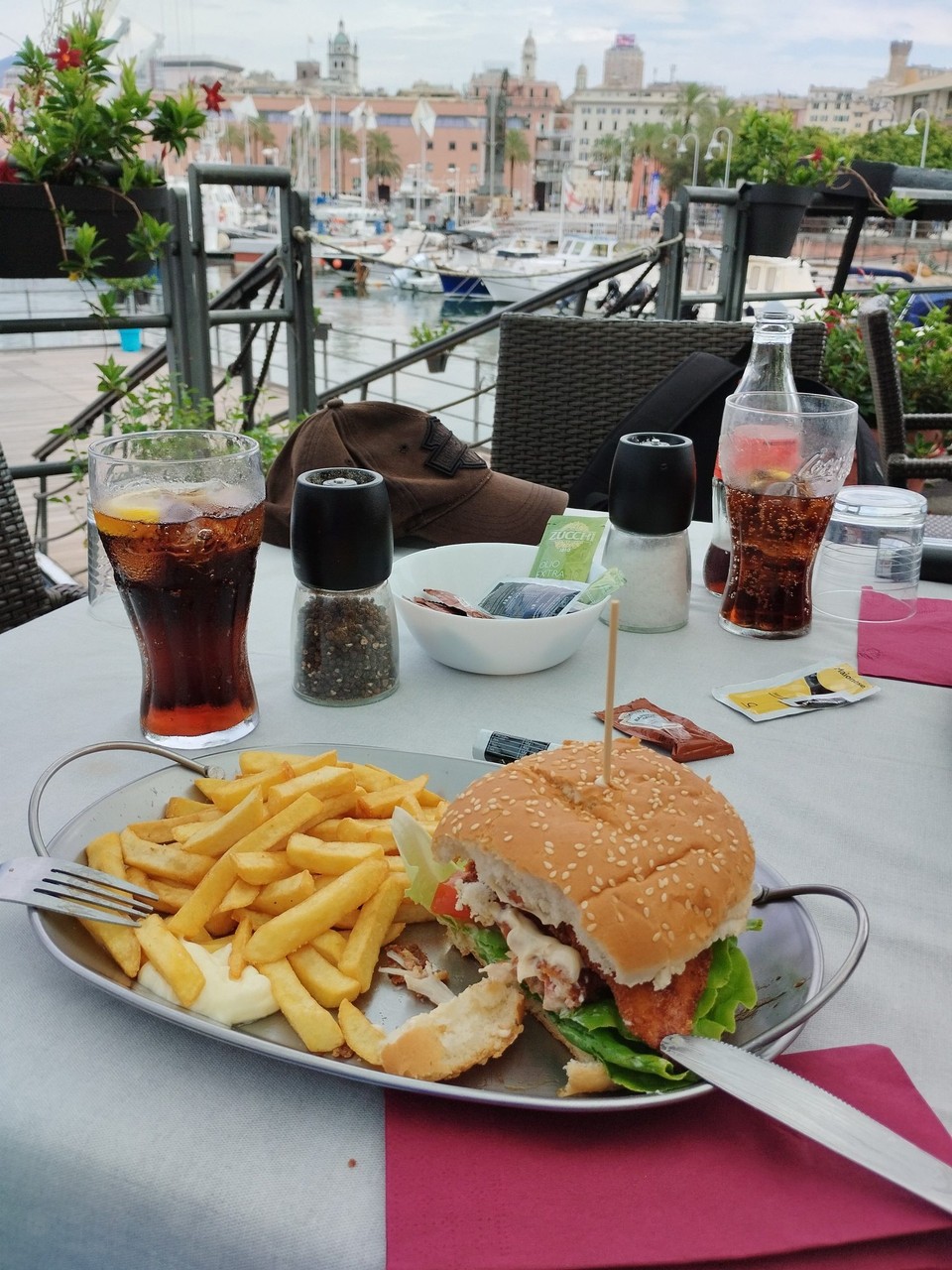 Italien - Genua - Mittagessen mit Aussicht 🤩
