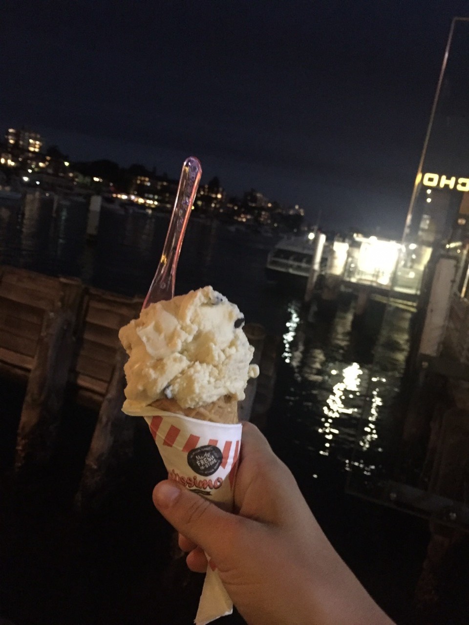  - Australien, Sydney - Als Nachtisch noch ein Eis 🍦