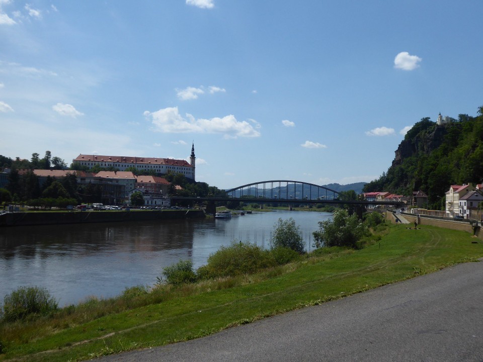 Tschechien - Ústí nad Labem - Die erste größere Stadt nach der Grenze ist Dêcin. Ich bin einmal kreuz und quer hin- und hergefahren.
