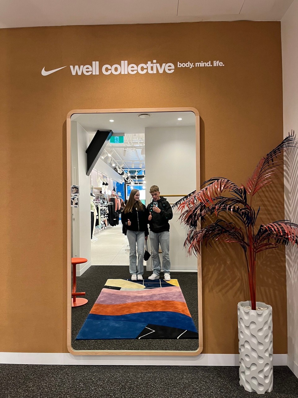 Neuseeland - Auckland - Erstmal im echt sehr coolen Nikestore Fotos machen