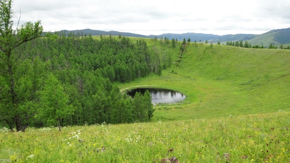 Mongolia - Murun - The caldera "lake"