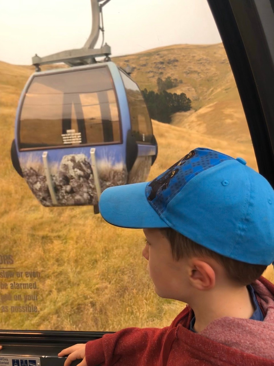 Neuseeland - Lyttelton - Die Gondel fährt auf den Hügel zwischen Christchurch und Lyttleton. Von oben bietet sich eine fantastische Aussicht!