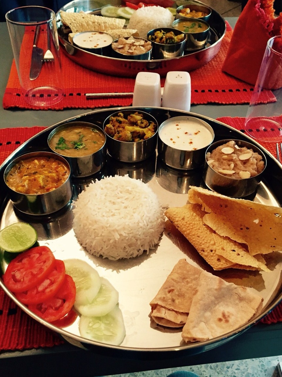 Indien - Neu-Delhi - Thali - Lunch at Amarya Villa