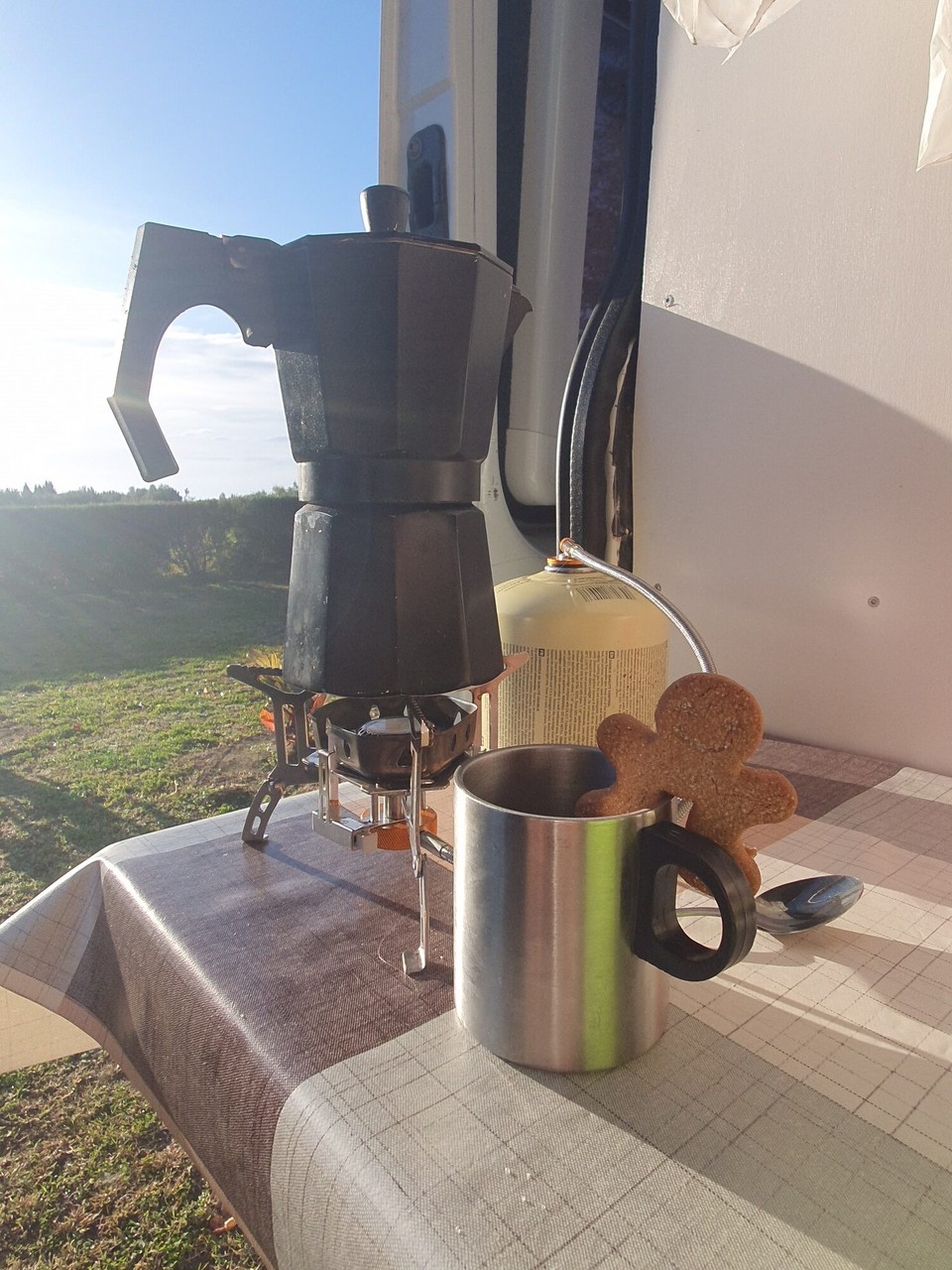 Italien - Senise - Kaffee am Morgen mit Tassenkeks von meiner Kollegin