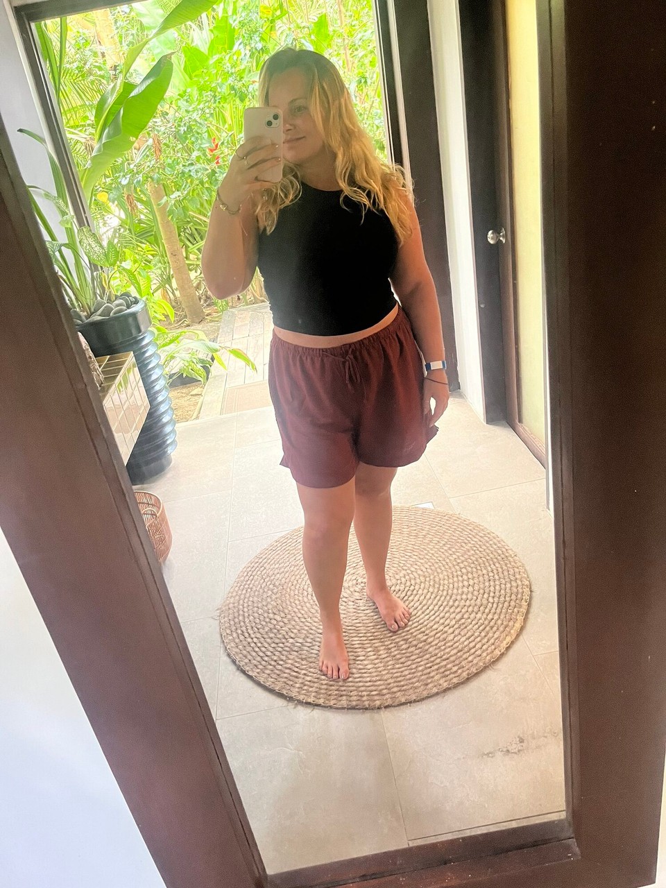 Philippines - General Luna - Sleepy Ellie 