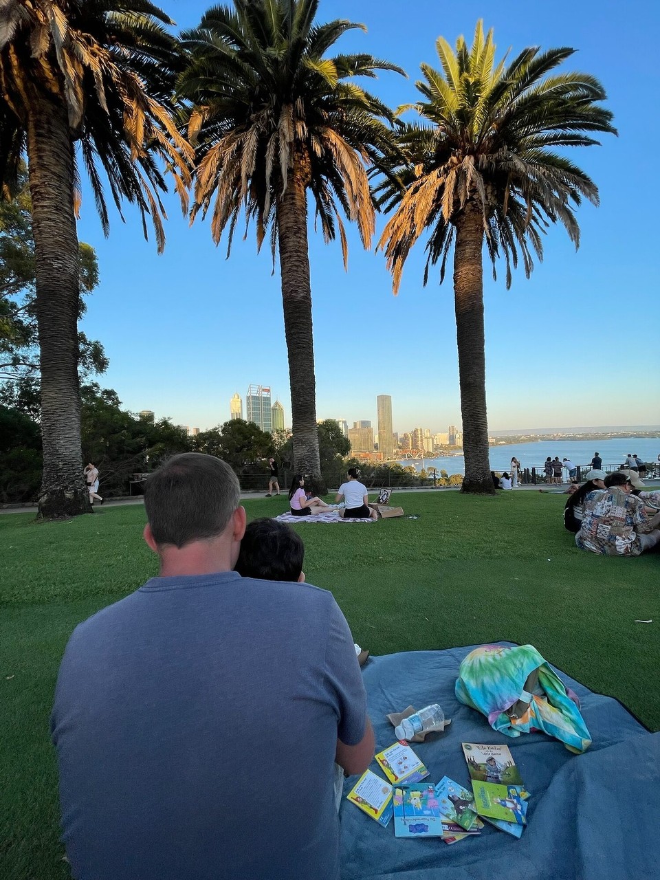 Australien - Kings Park - Anschließend wurde noch abwechselnd vorgelesen…