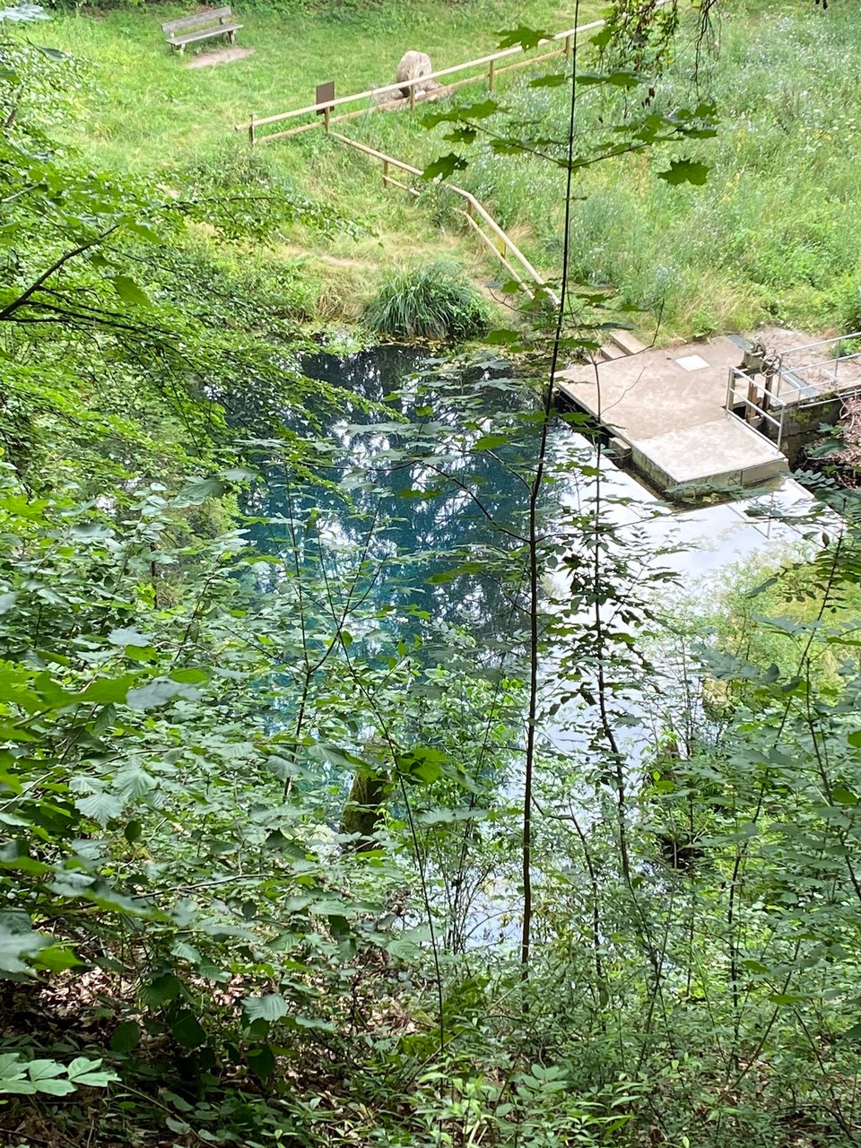 Deutschland - Kelheim - Ein Blautopf