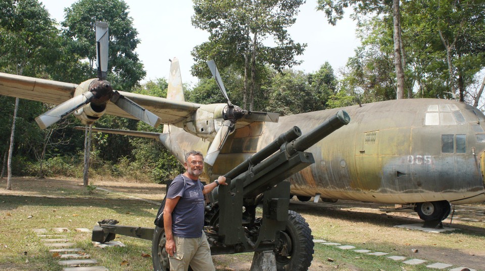 Vietnam - Ho-Chi-Minh-Stadt - Unmengen an US-Kriegsmaterial blieb in Vietnam 