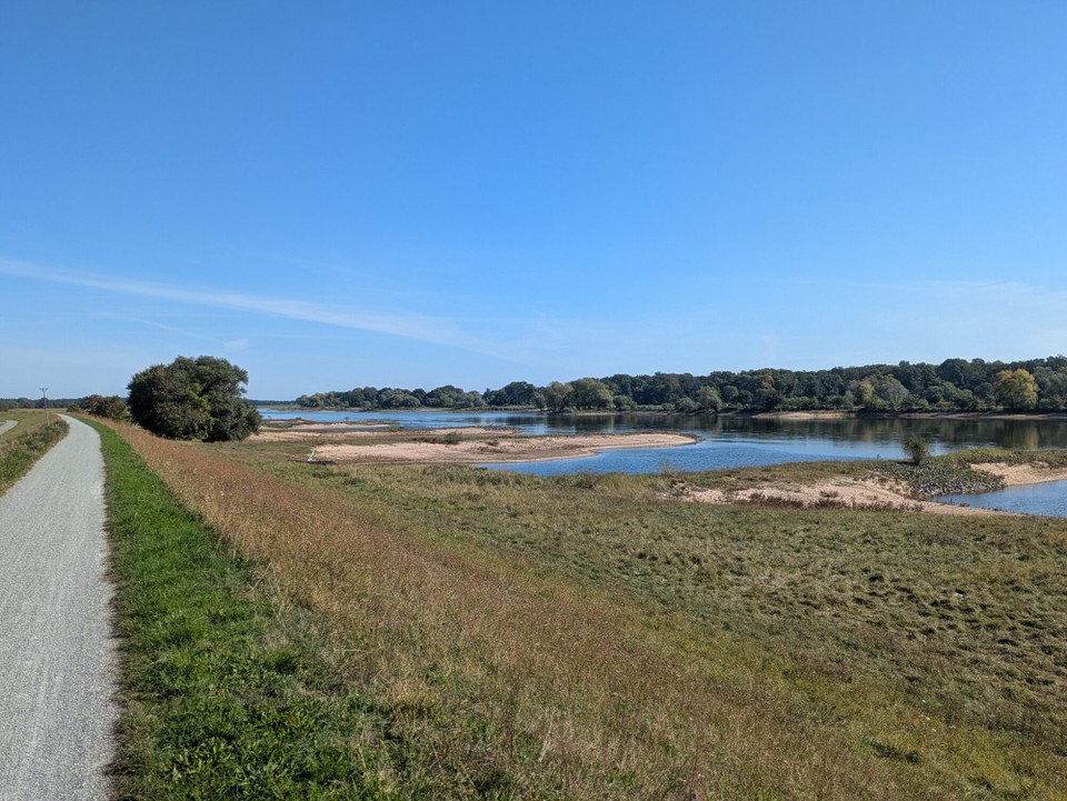 Deutschland - Havelberg - Trotzdem musste natürlich Zeit bleiben ,um meinen allerliebsten Elbblick zu dokumentieren. Wie vor drei Jahren ging mir auch dieses Mal wieder das Herz auf.