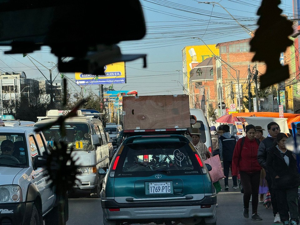 Bolivien - Salar de Uyuni - Wir kämpfen uns aus La Paz