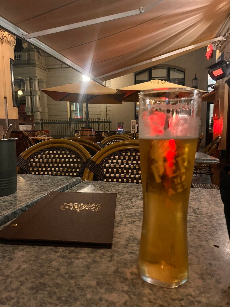 Australia - Melbourne - Had some chips and a beer for dinner and then headed back to the hostel and bed. My body is not used to the 9am - 3pm life 🤣