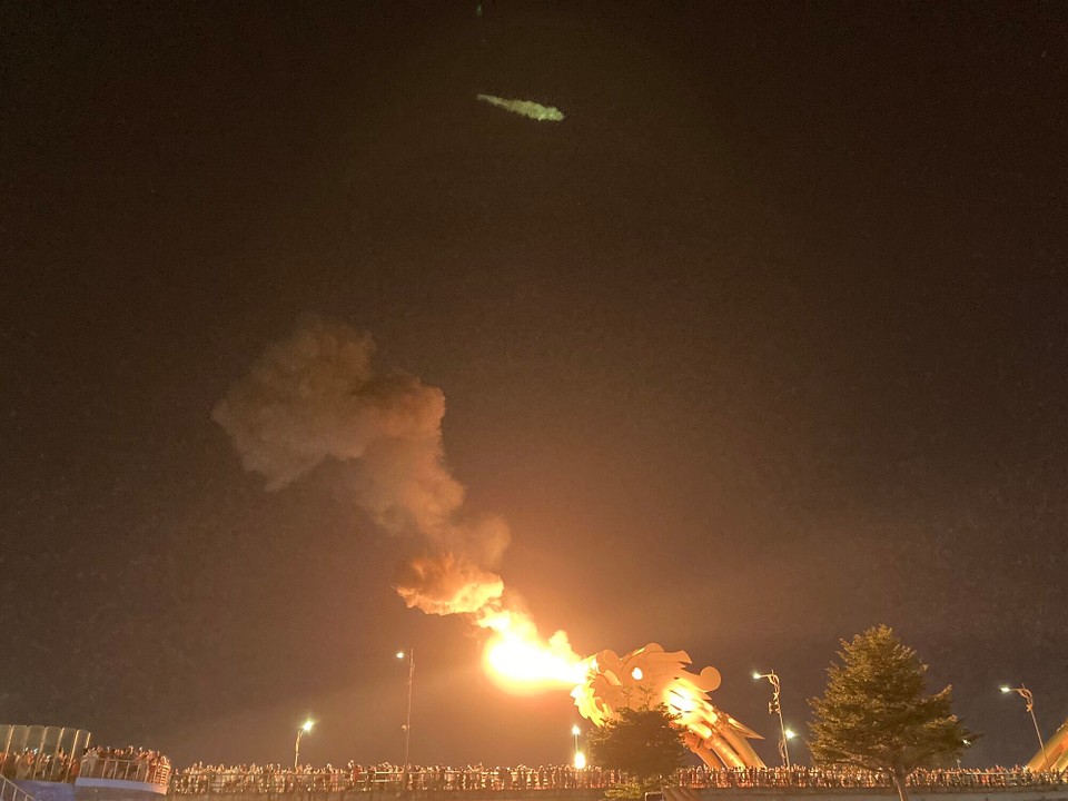 Vietnam - Da Nang - … das Feuerspektakel an 😃