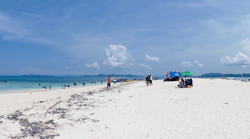 Philippines - Siargao Island - Naked island