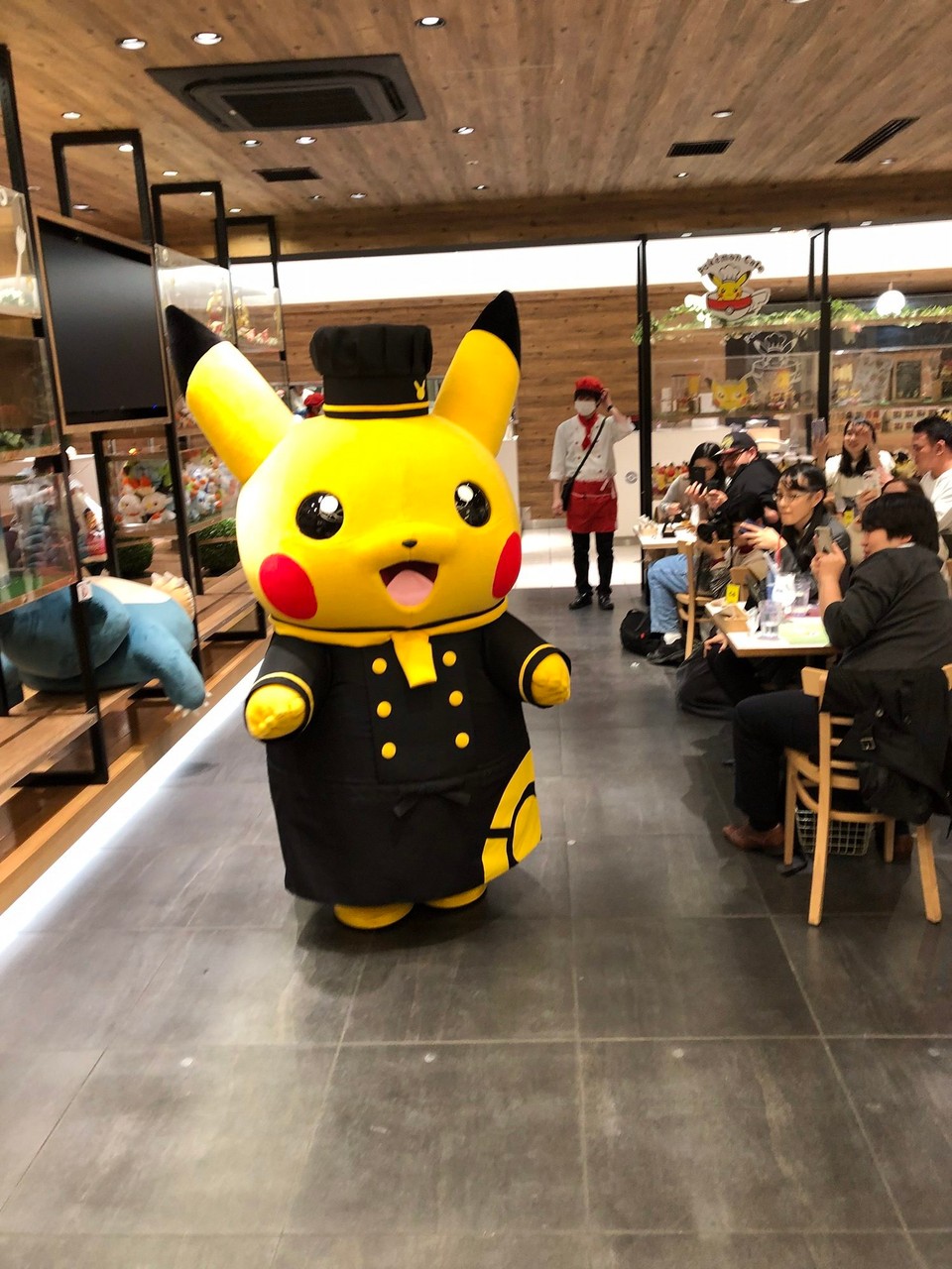 Japan - Sumida-Ku - Zum Schluss kam pikachu 
