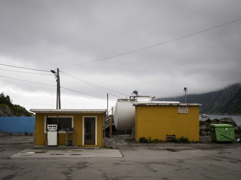 Norwegen - unbekannt - Tankstelle in Husøy