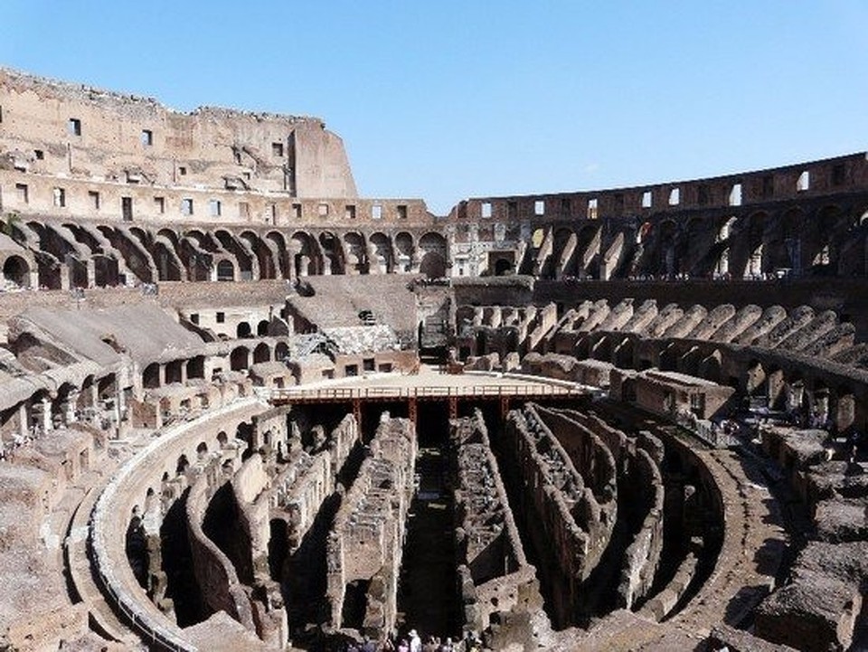 Italy - Roma - Inside the Coliseum