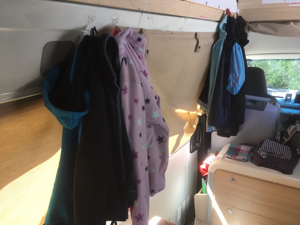 Neuseeland - Harewood - Beim Eingang haben wir 4 Haken für Jacken montiert.