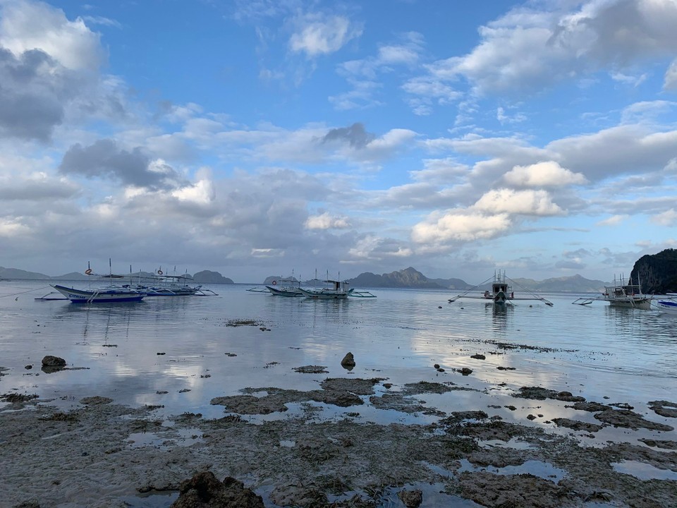 Philippinen - El Nido - Ebbe am Morgen 