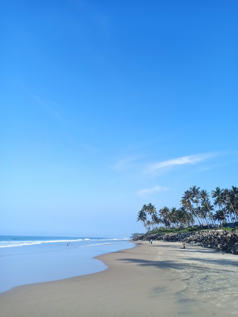 Indien - Varkala - Der "black beach" ist ab Dezember nicht mehr zugänglich, da das Meer in überflutet. 