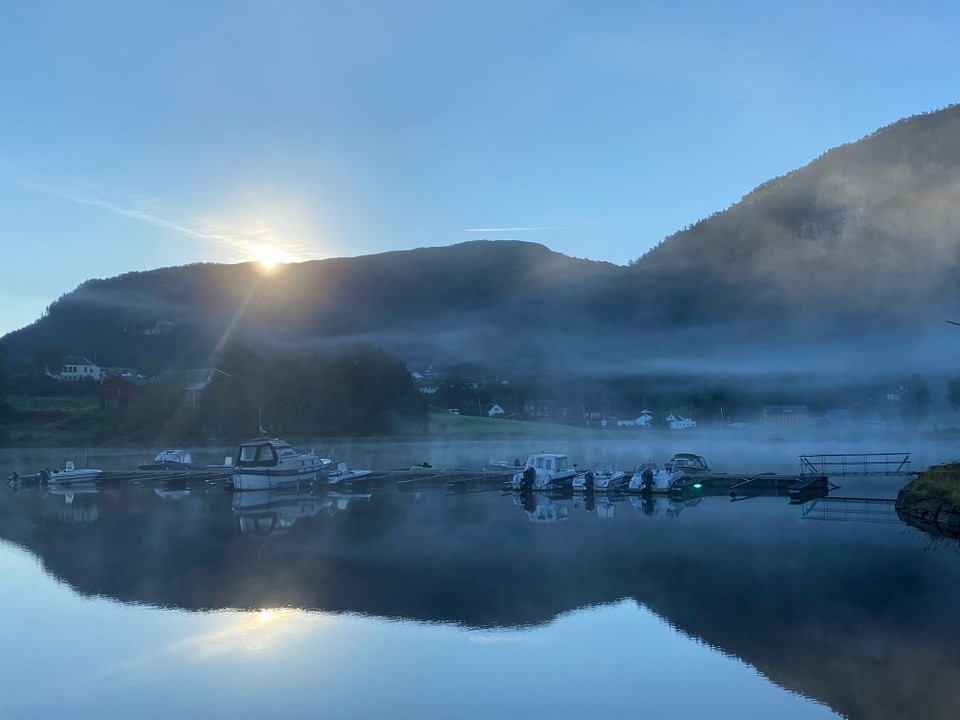 Norwegen - Eikelandsosen - 