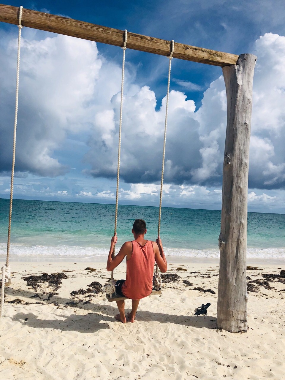 Bahamas -  - Marvin beim Schaukeln 🌊