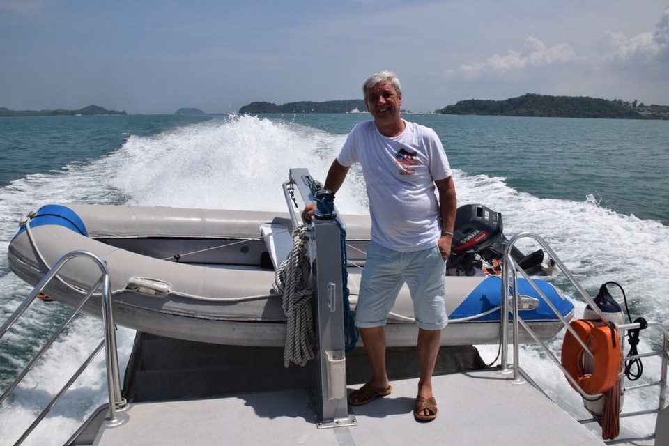 Thailand - Amphoe Takua Thung - Das geht hier natürlich am besten mit einen Boot