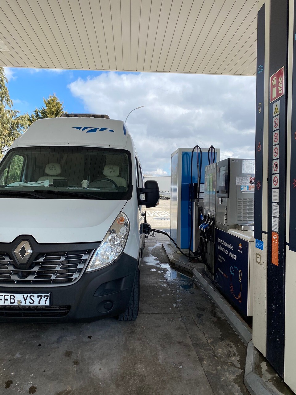 Spanien - Quintanapalla - …nächster Tankstop! 1735 km