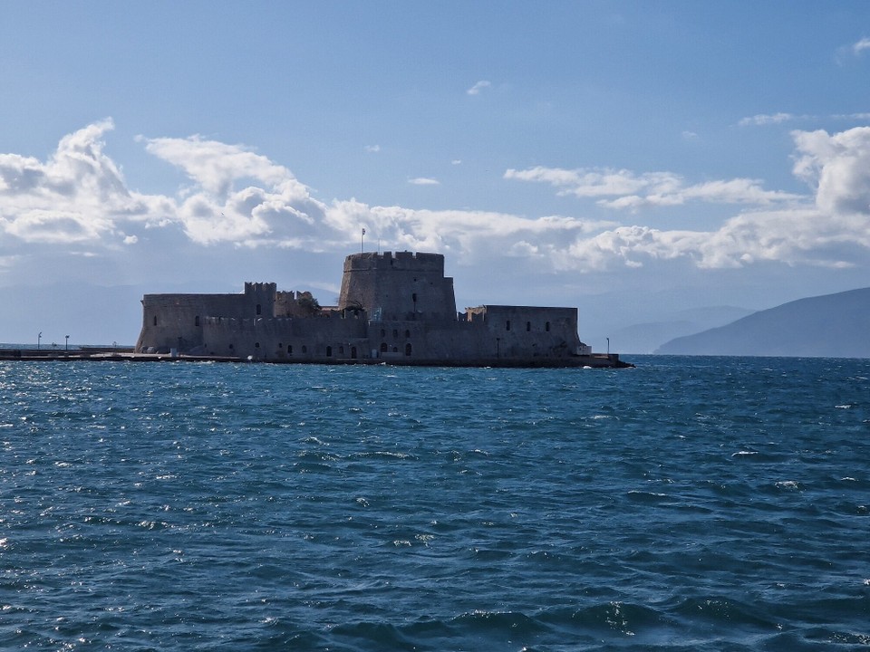 Griechenland - Agios Andreas - kleine Festung im Wasser