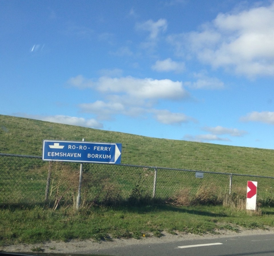 Niederlande - Eemshaven - ...to Borkum...really??