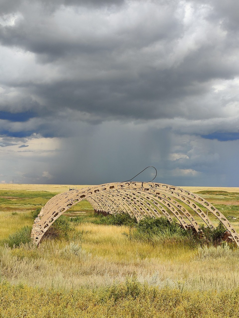 Kasachstan - Абай - Regenschauer in der Ferne