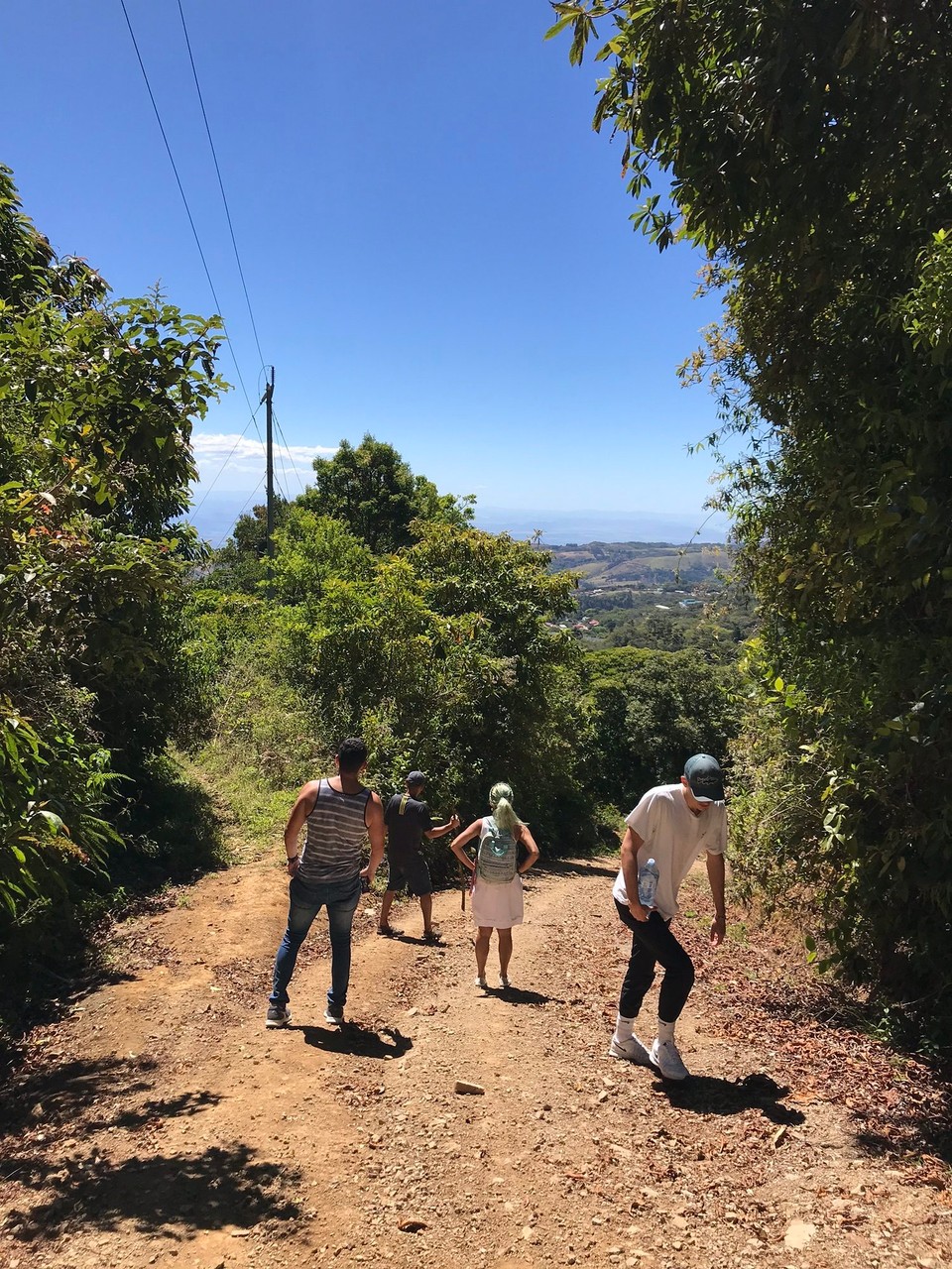 Costa Rica - San Ramón - steiler Auf und Abstieg