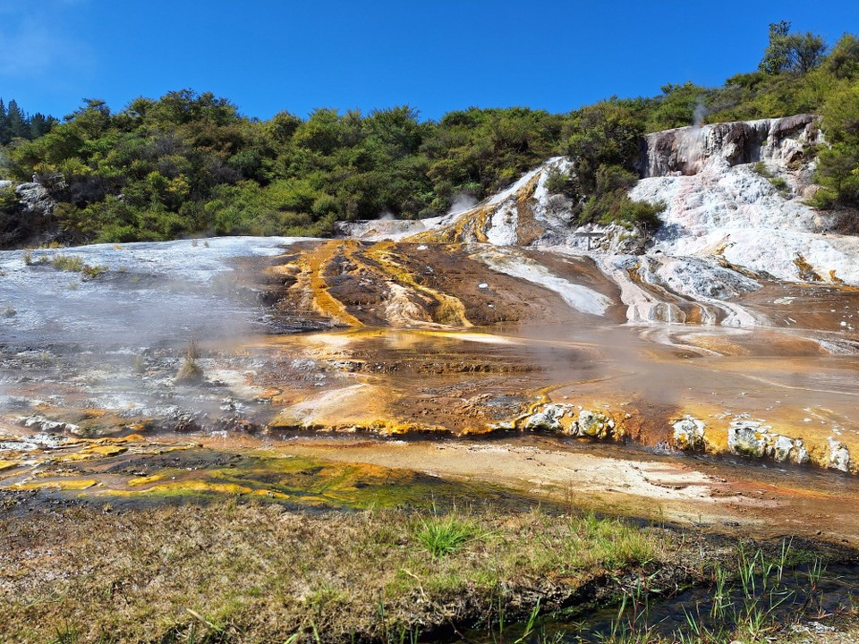 Neuseeland - Turangi - Mit der Fähre zum Thermalpark