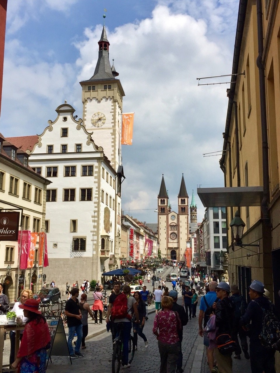 Deutschland - Würzburg - Altstadt Von der Brücke aus