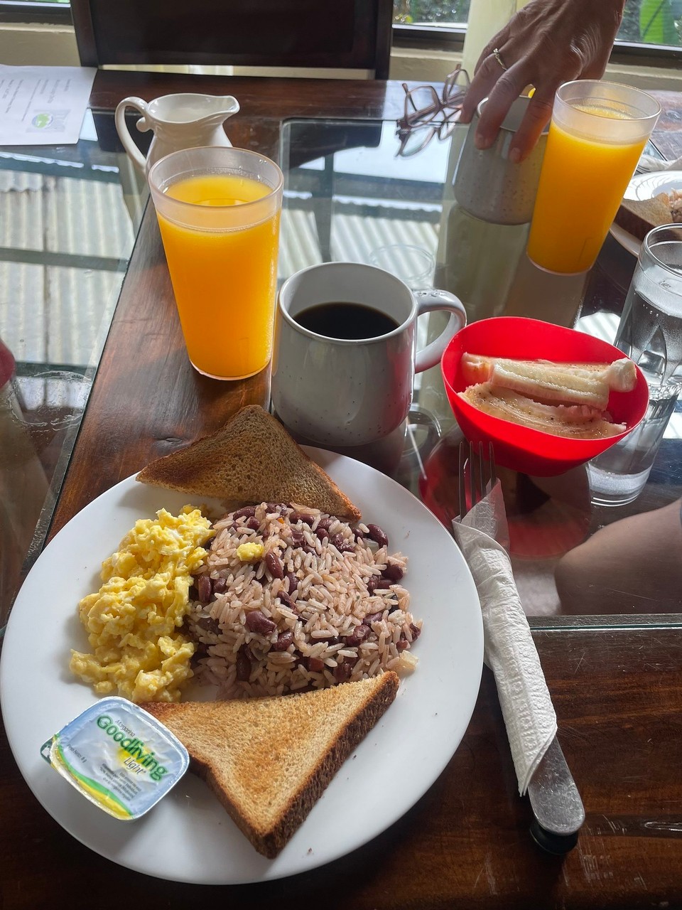 Costa Rica - Talamanca - Erstes Gallo Pinto von Mama und Papa für gut empfunden ✔️ 
