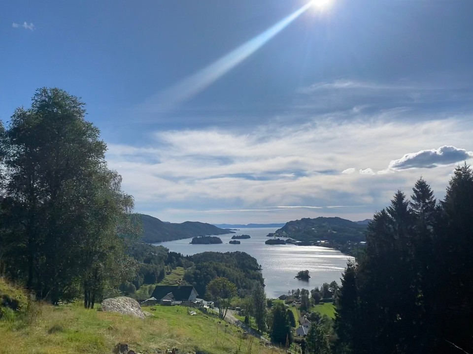 Norwegen - Eikelandsosen - 