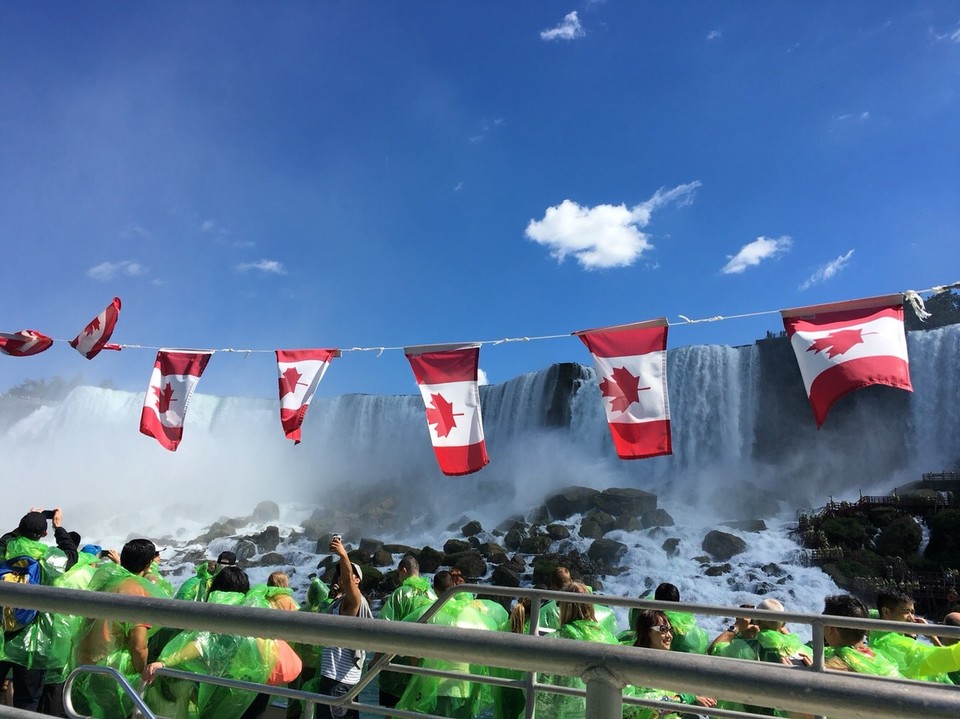  - Kanada, Niagara Falls - Man darf ja nicht vergessen, dass wir von der kanadischen Seite hergekommen sind