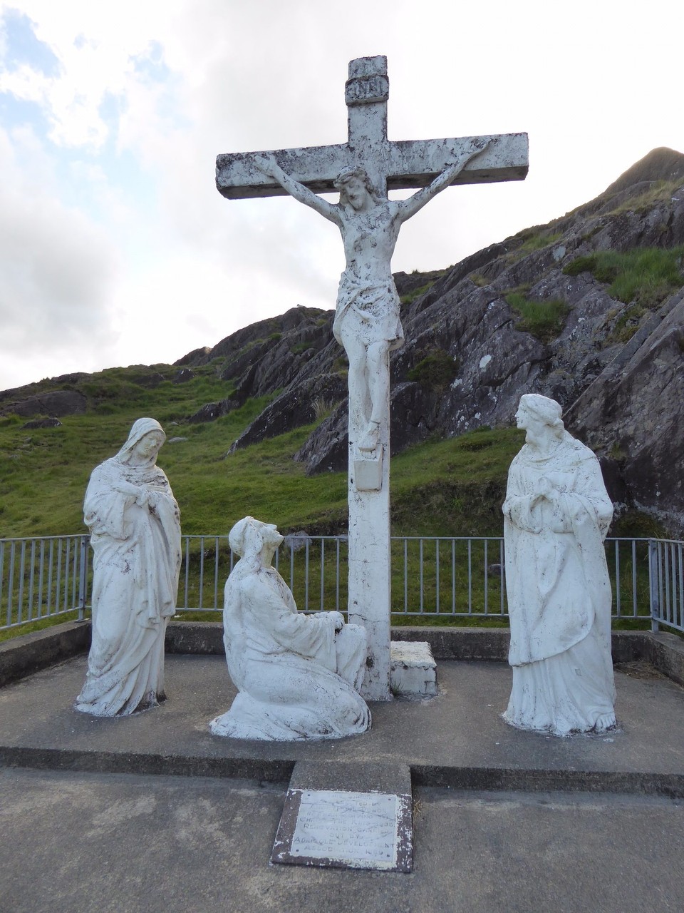 Ireland - Tuosist - At the top of the pass where Cork and Kerry meet, funeral processions stopped and pushed the coffin over the border to the awaiting people there. This spot was called The Flat Rock.