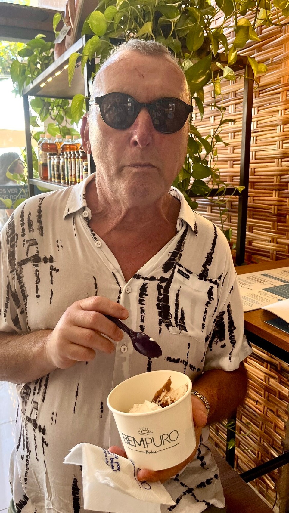 Brasilien - Mata De São João - Super gutes Eis